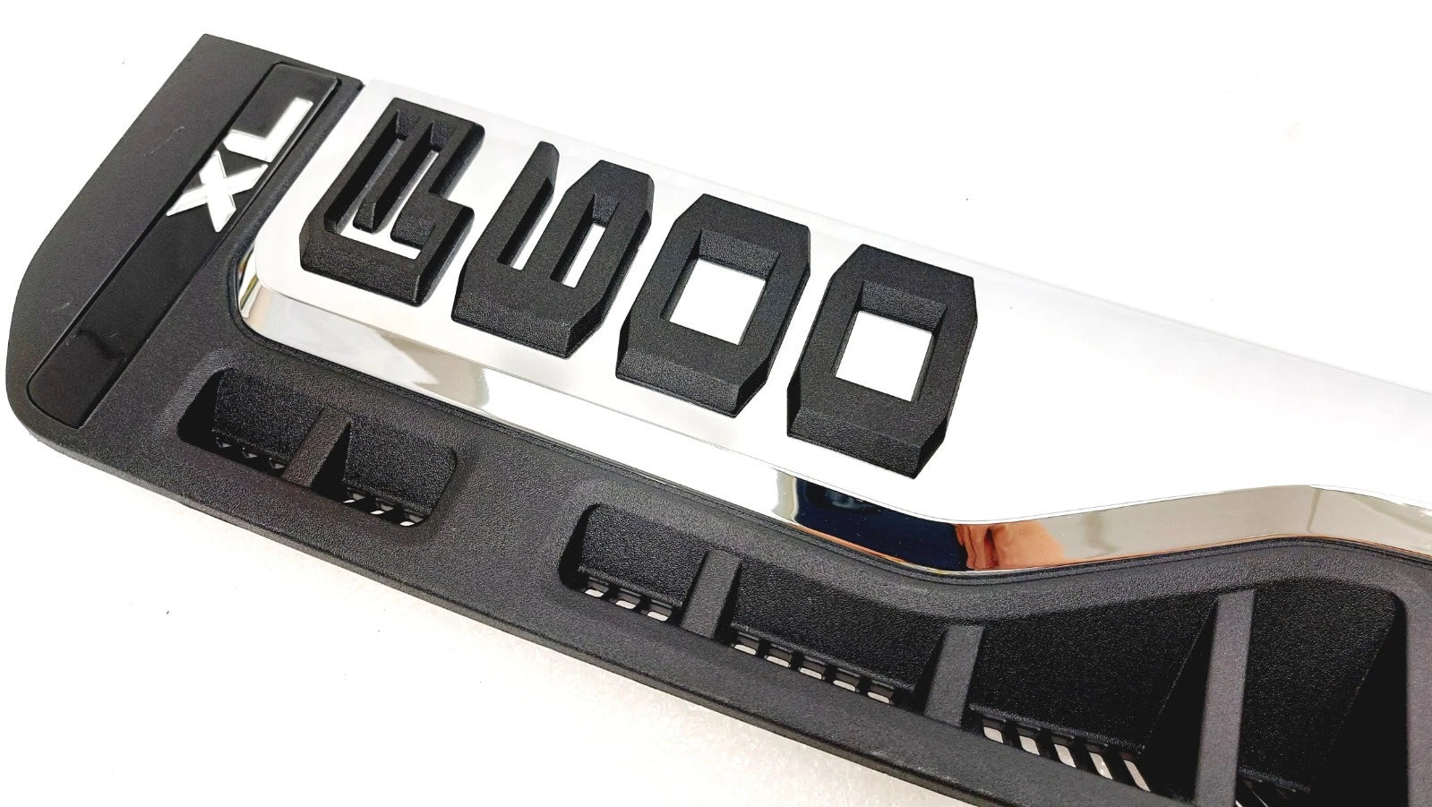 Left Side Fender Vent Emblem for Ford F600 Super Duty (2023–2025) PC3BP000A73EA