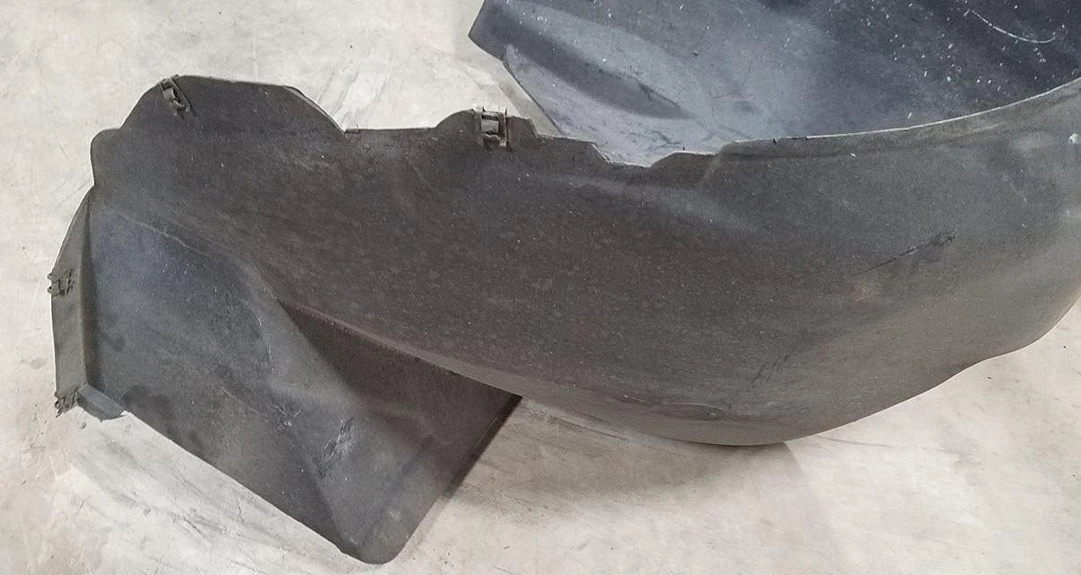 Fender Liner Splash Guard for Ford Thunderbird Cougar (1989–1997)