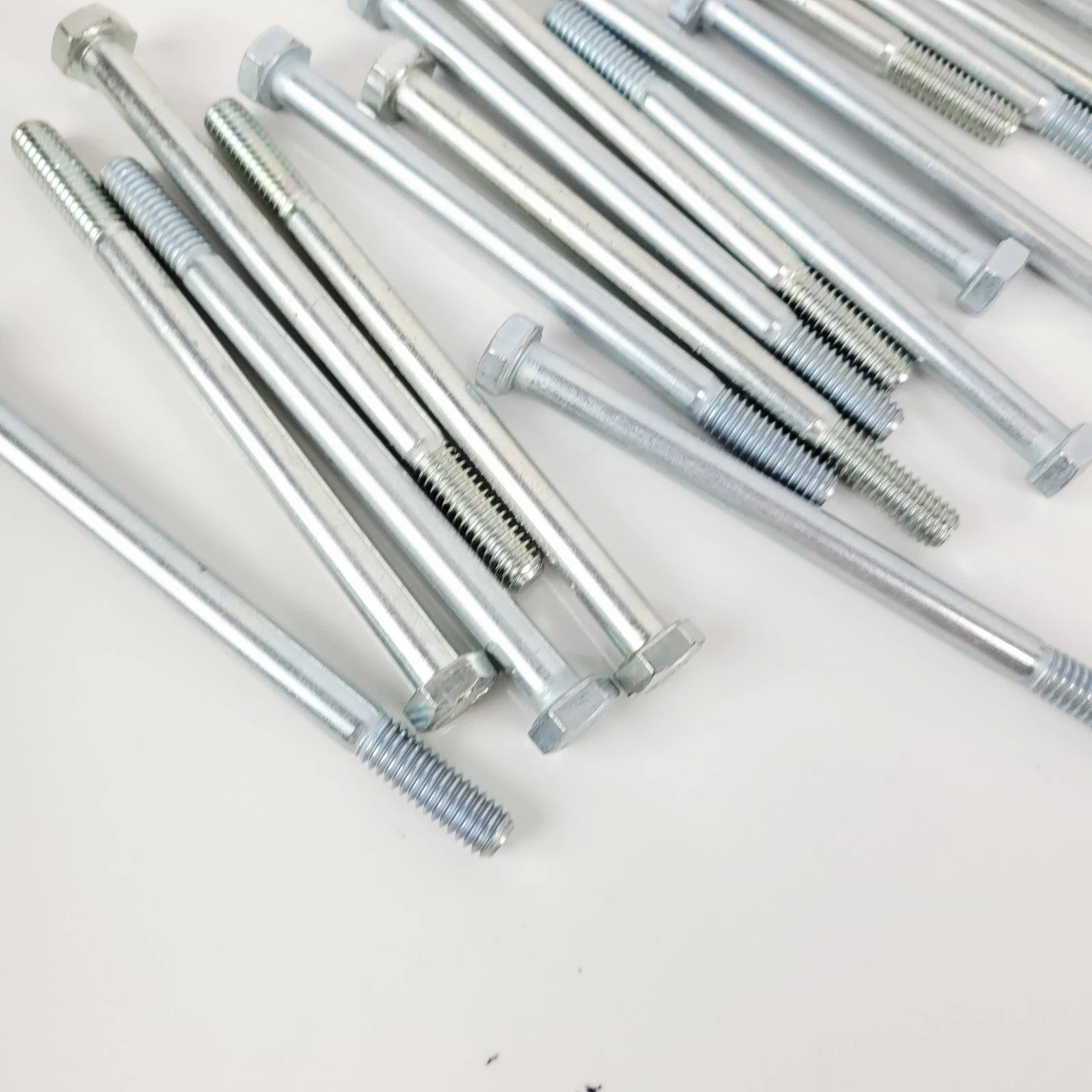Lot of 17 Seat Screws for Harley Davidson Road King Police (P/N: 4067)