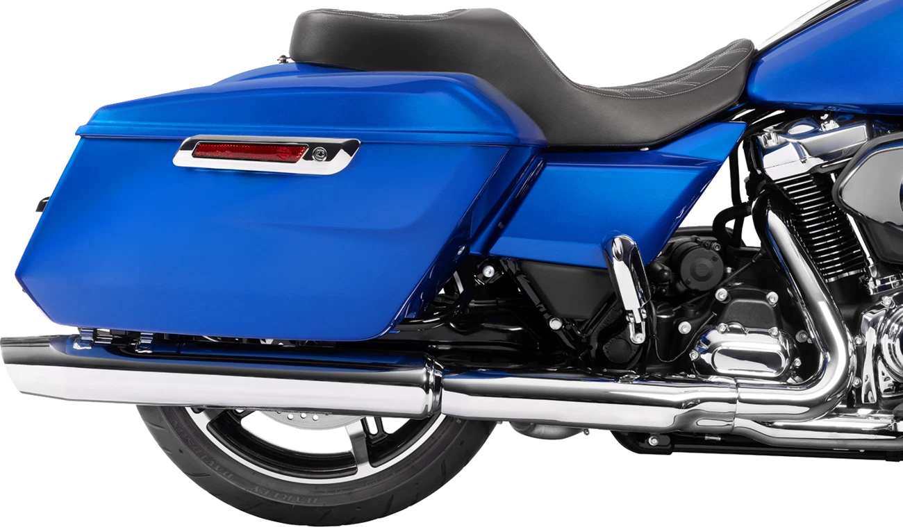 Freedom Seat for Harley-Davidson (2000–2023) - Black Vinyl, Silver Diamond