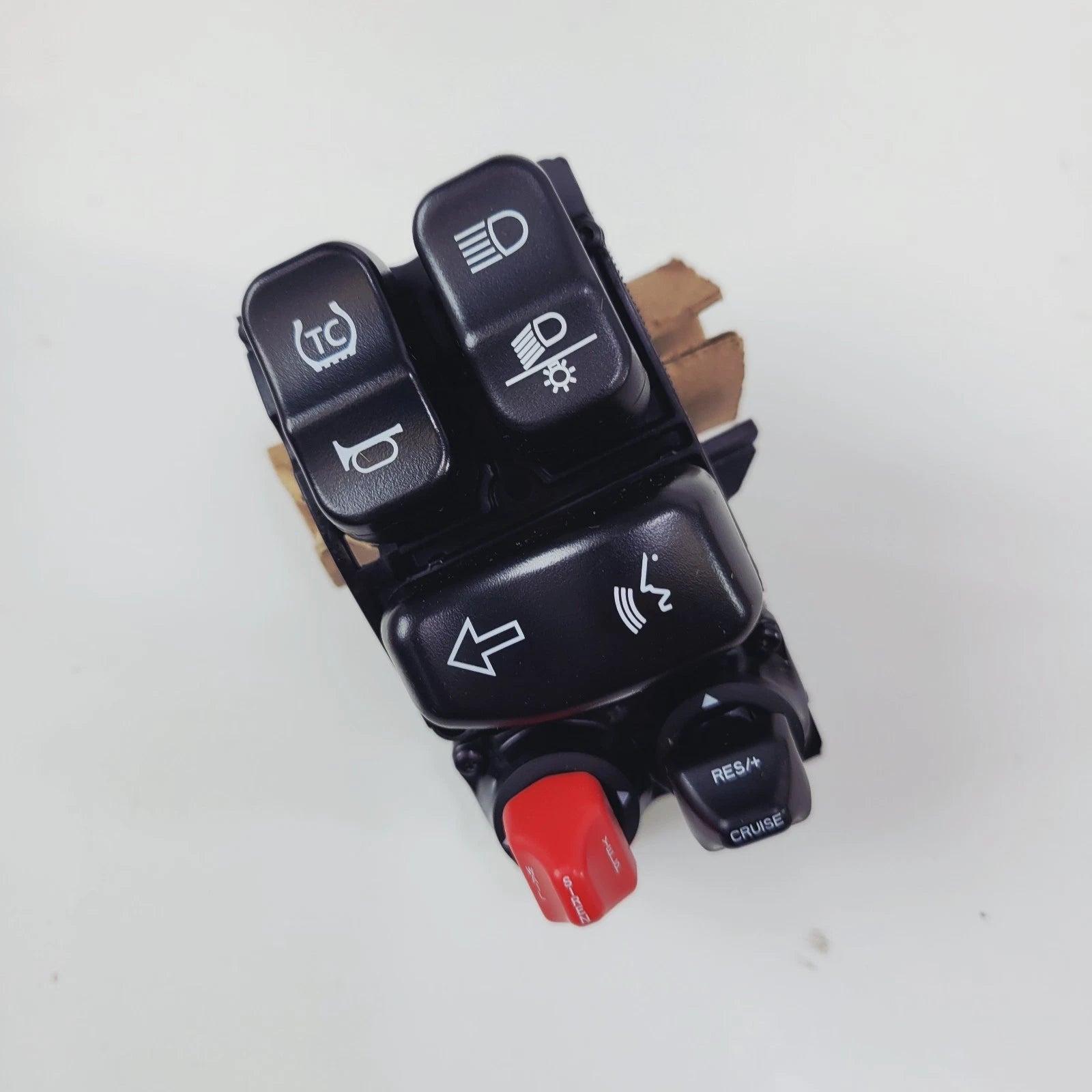Left Hand Controls Switchpack for Harley-Davidson Road King (2021–2024) OEM 71500573