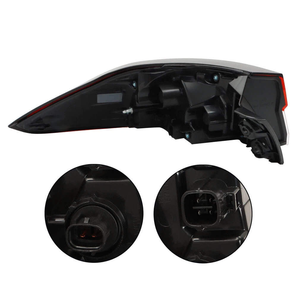 Right Tail Light for Toyota Corolla Cross L/LE (2022–2023) Halogen Chrome Clear