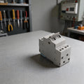 Manual Transfer Isolation Switch 32A 400V for Safety (Dual Power Circuit Breaker)