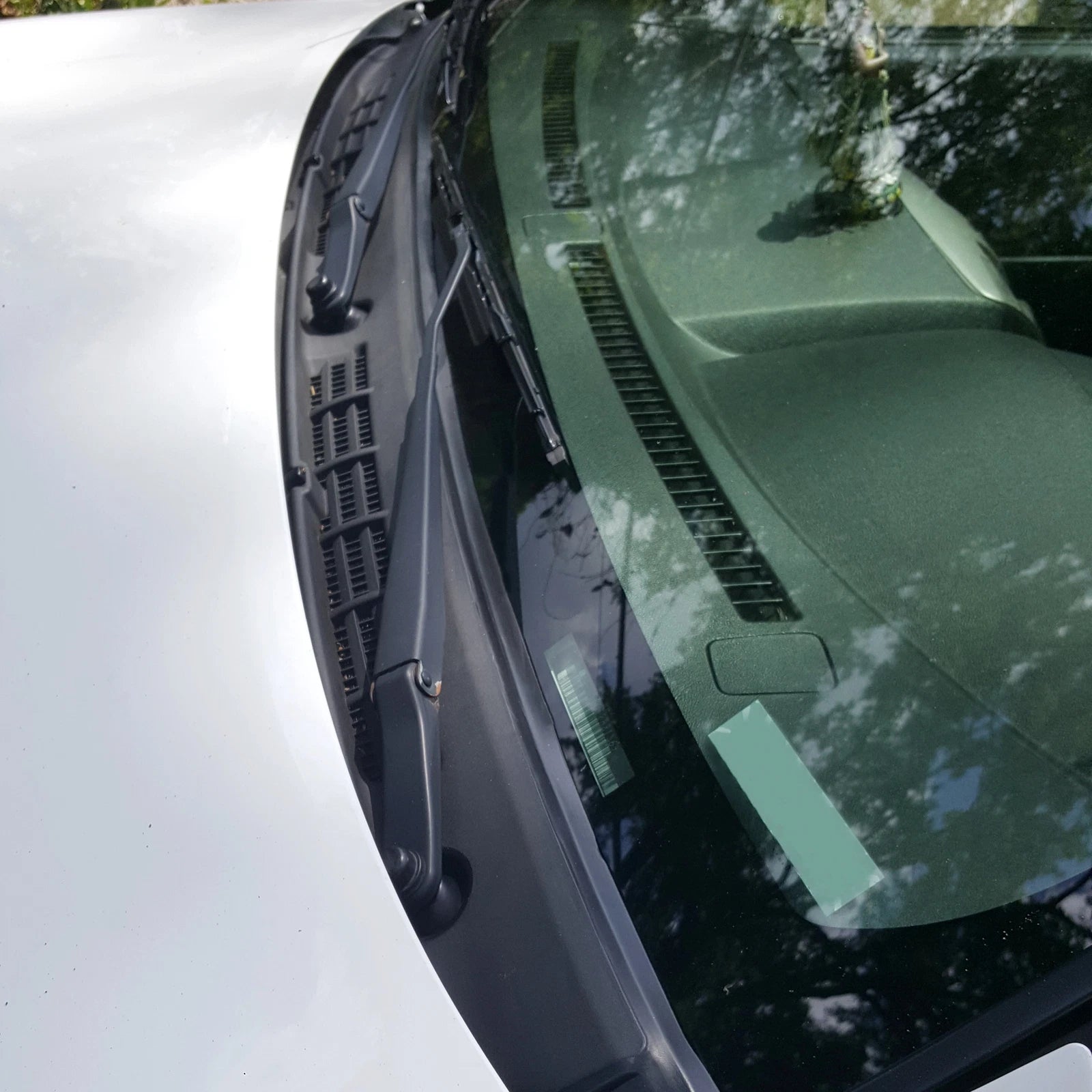 Windshield Wiper Cowl Vent for Chevy Colorado GMC Canyon (2004–2012) 20820072