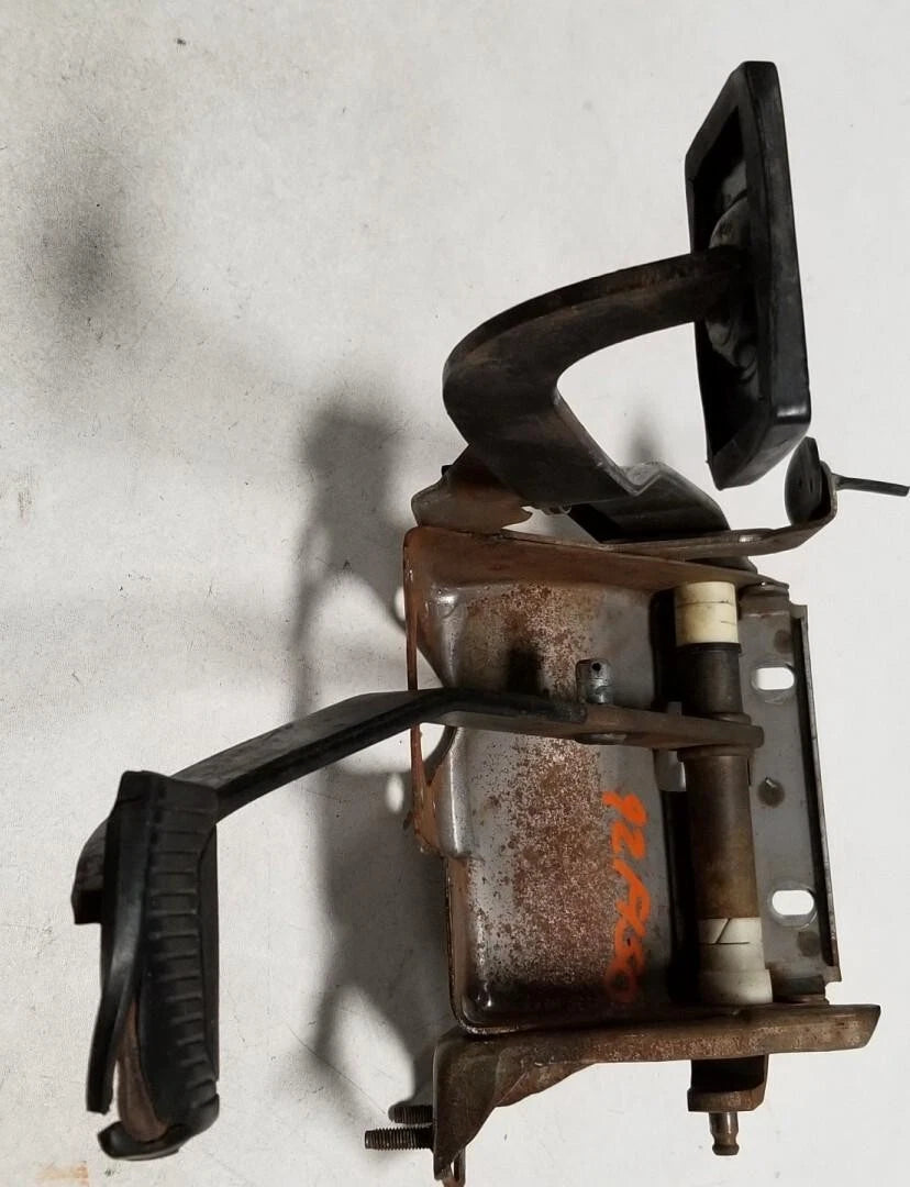 Clutch Pedal Assembly for Ford F150 (1992–1996)
