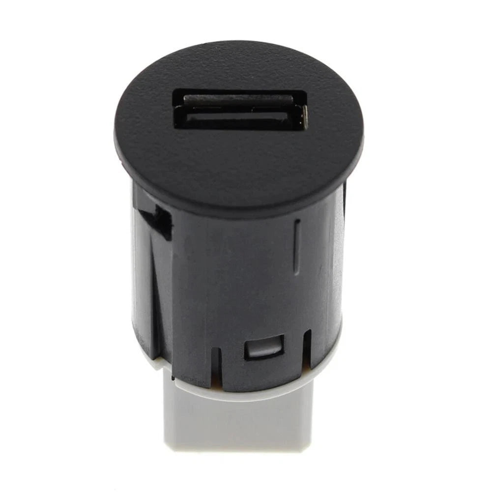 USB Port Socket for Chevrolet Silverado 1500/2500/3500 HD (2014–2023)