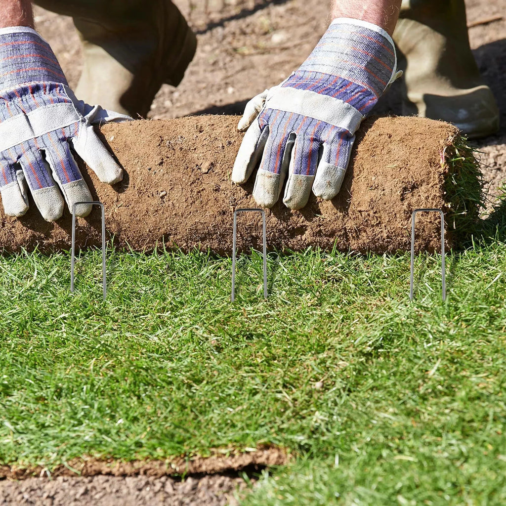 Set of 1000 Landscape Staples for Garden Use (6" Galvanized)