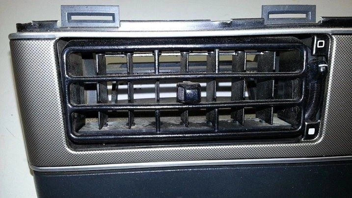 Left Air Vent Panel for Thunderbird Cougar (1989–1993) - SKU 101169