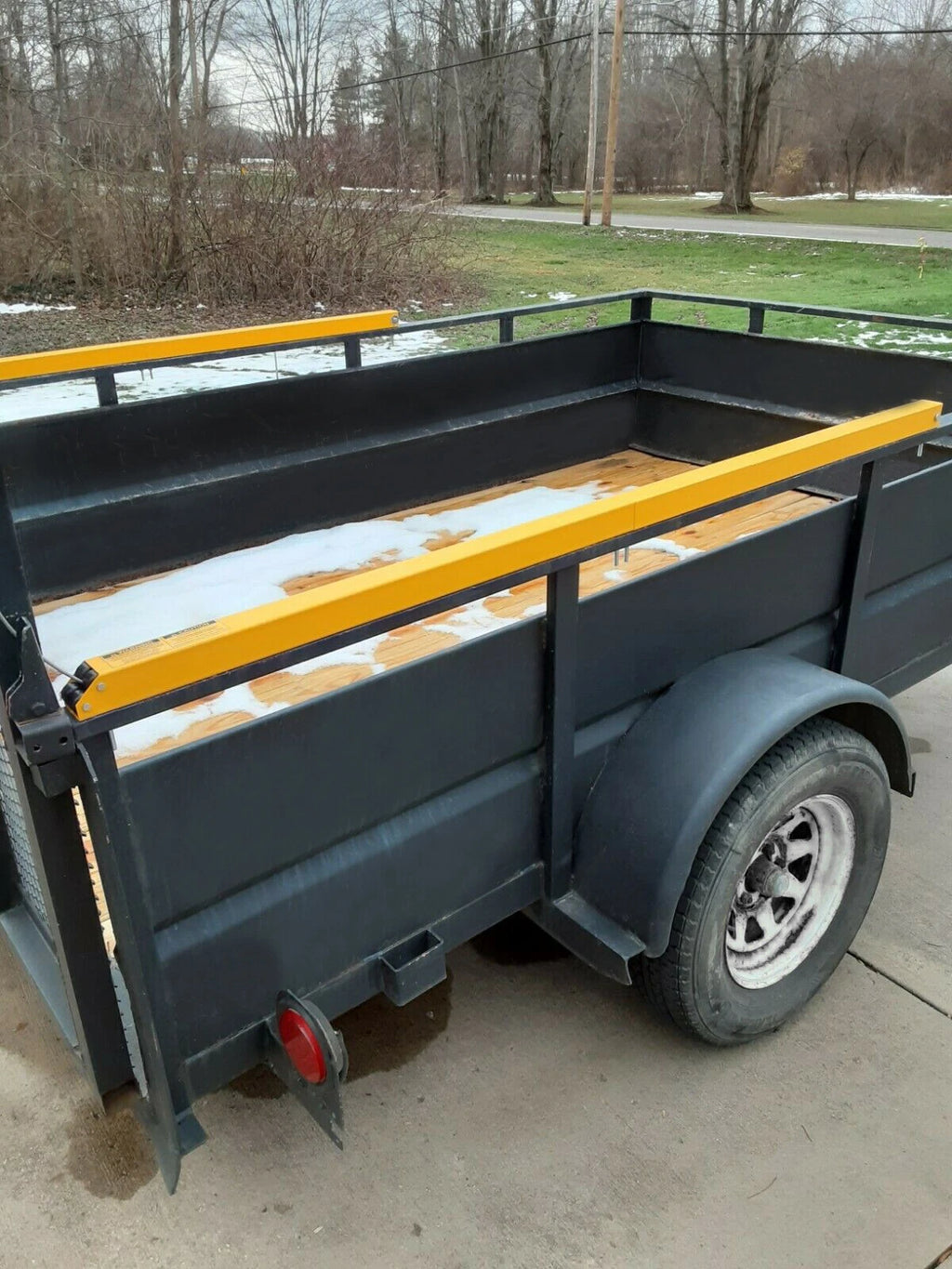 2-Sided Trailer Tailgate Lift Assist System for Universal Use (400 lbs)