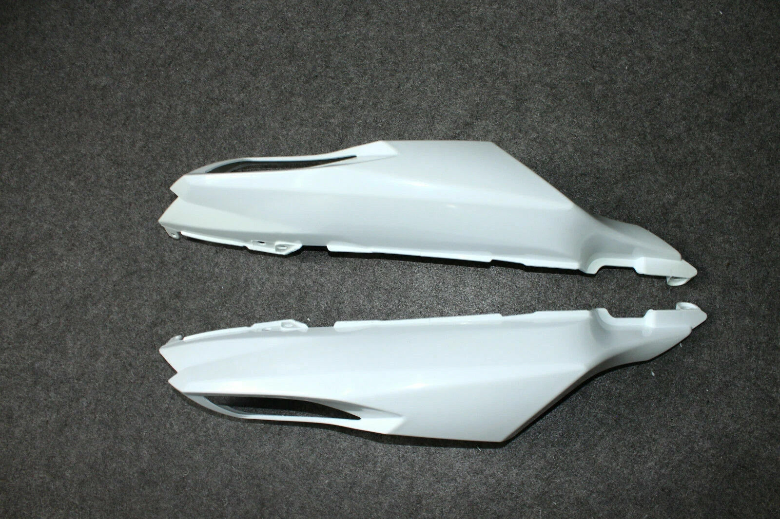 Set of 2 Unpainted Rear Tail Section Fairing Covers for Kawasaki Ninja ZX14R (2012–2017)