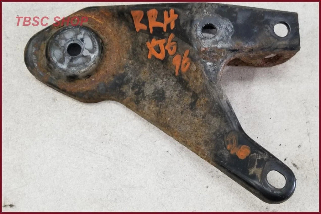 Rear Subframe Bracket for Jaguar XJ6 XJ12 VDP (1995–1997) RH Passenger