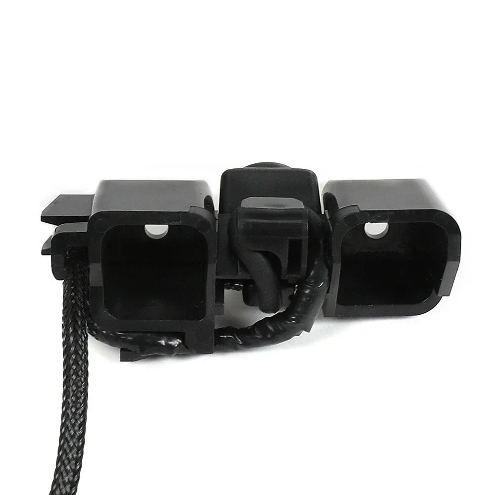 Backup Rear View Color Parking Camera for GMC Canyon (2015–2021)