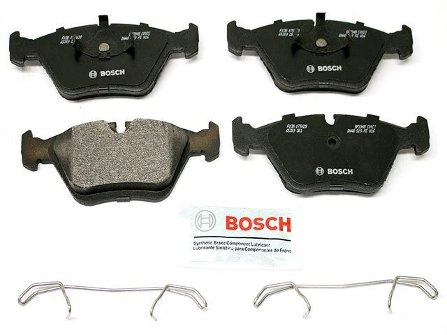 Front Brake Pad Set for Jaguar XKR 2000–2006 DG768BD