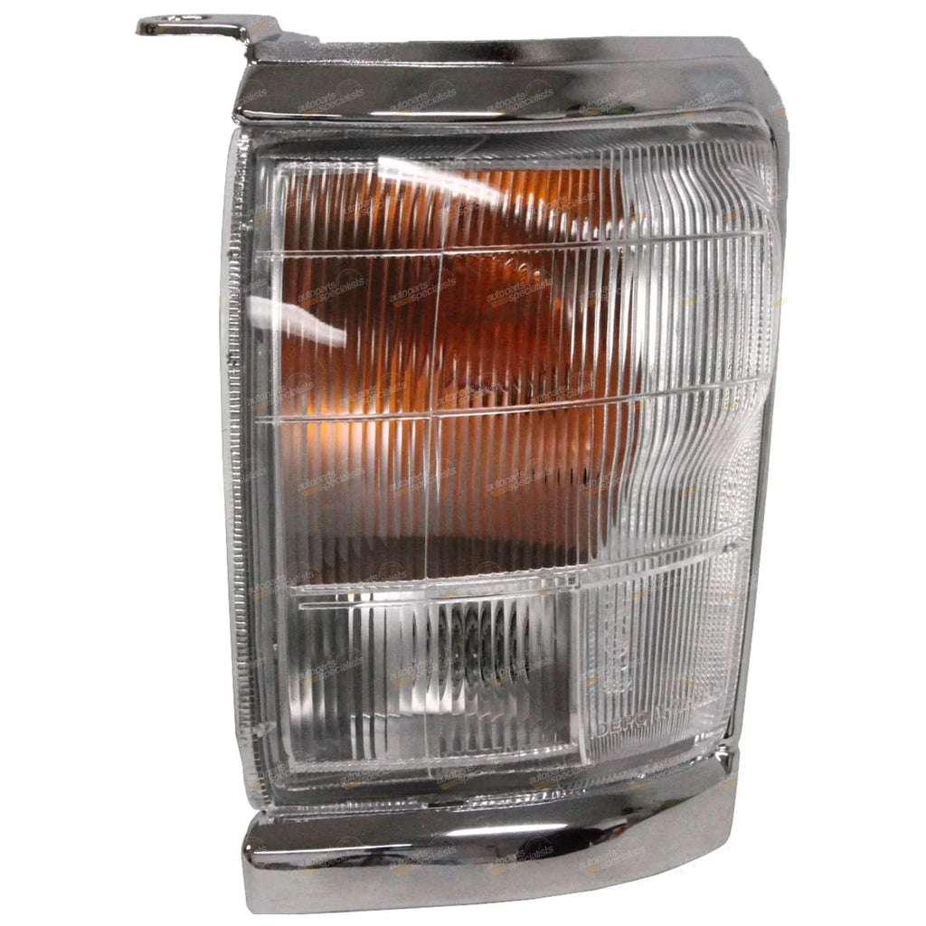 LH Chrome Trim Corner Indicator Light for Toyota Hilux (1997–2001)