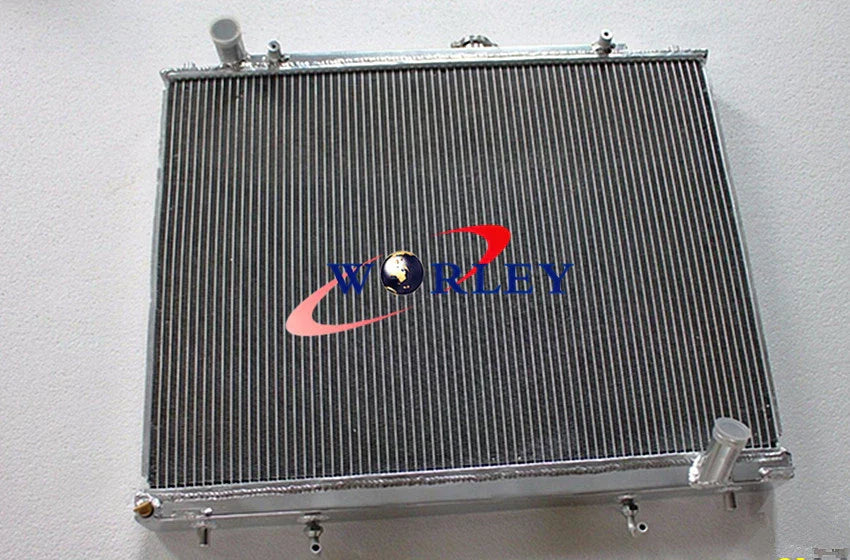 Aluminum Radiator & Fans for Mitsubishi Pajero Montero NM NP NS NT (2000-2006)