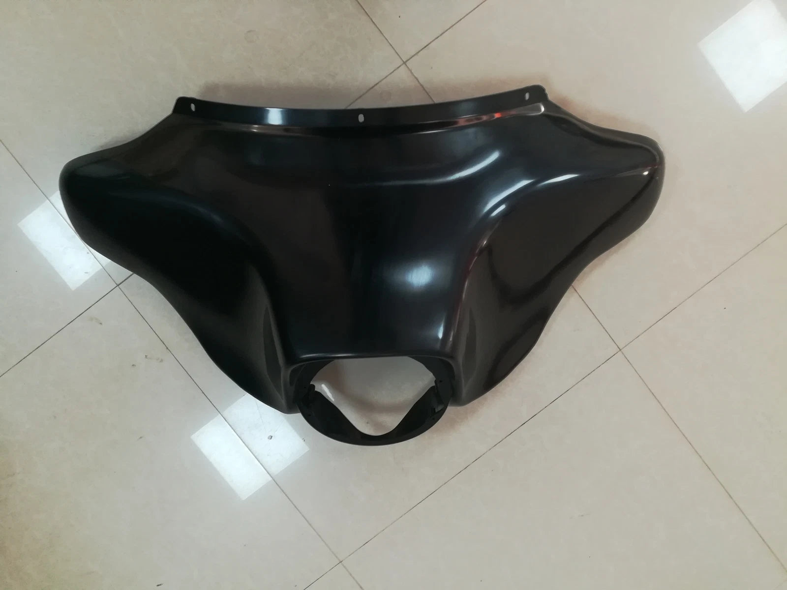 Unpainted Front Outer Batwing Fairing for Harley Electra Glide (1996–2013)