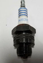 2 AC Spark Plugs SN83F for GM (NOS, 5613337)