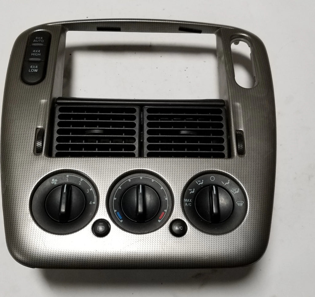 Radio Bezel for Ford Explorer Mountaineer (2002–2006)