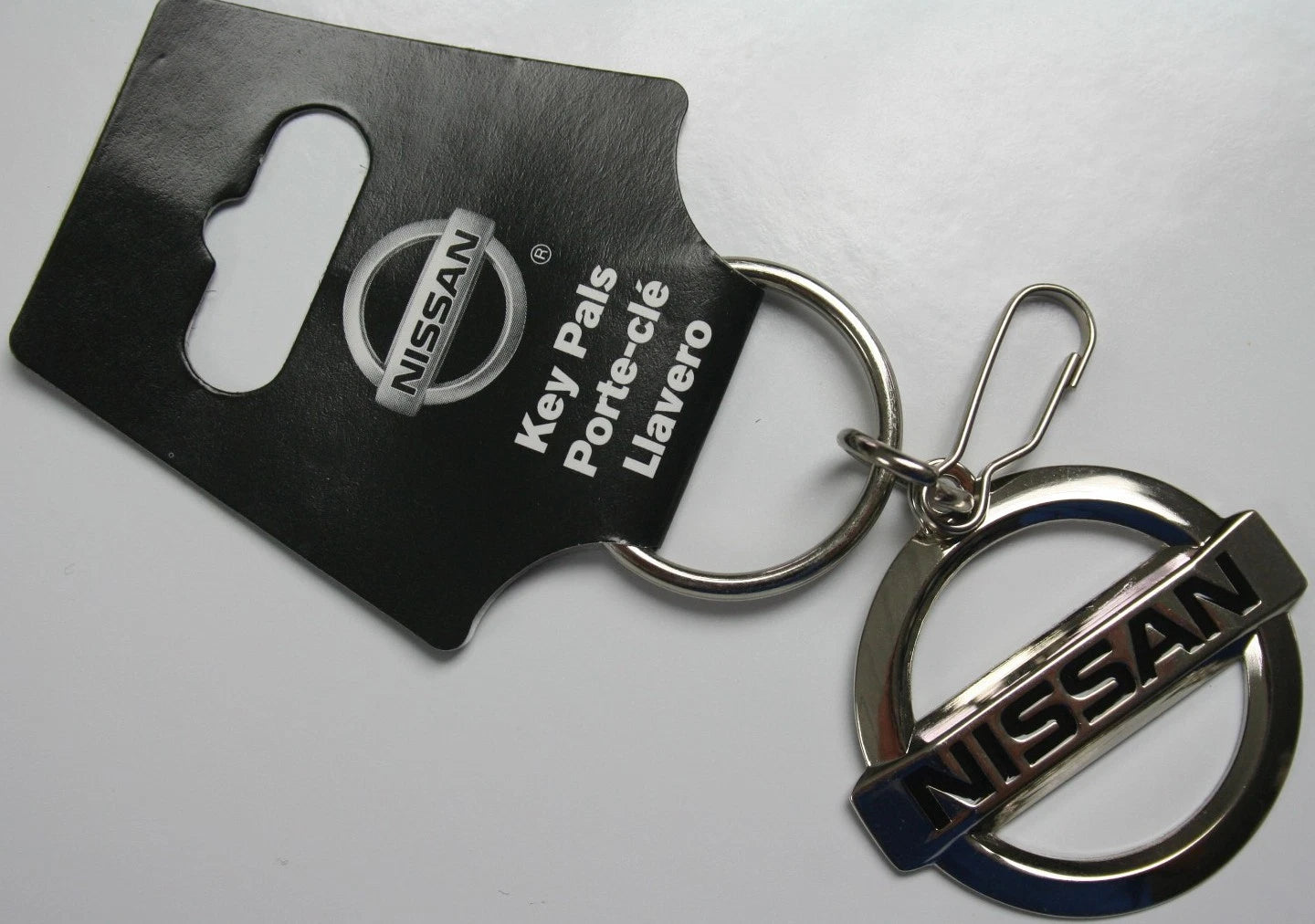 Keychain Holder Badge Clip for Nissan Frontier Titan (2000–2023)