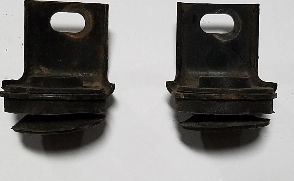 Radiator to Core Support Bracket Kit for Lincoln Mark VIII (1993–1998)