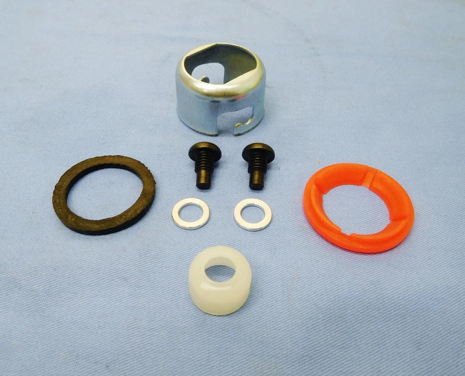 Gear Stick Lever Housing Pin & Bush Repair for Hilux KZN165 (1999-2005)
