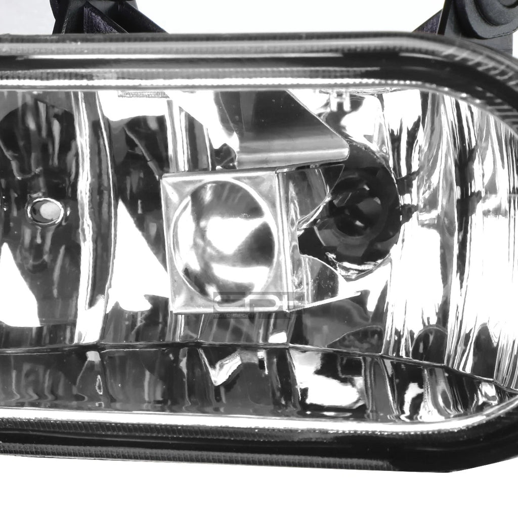 Pair of OE Clear Lens Bumper Fog Lights for Cadillac Escalade (2002–2006)