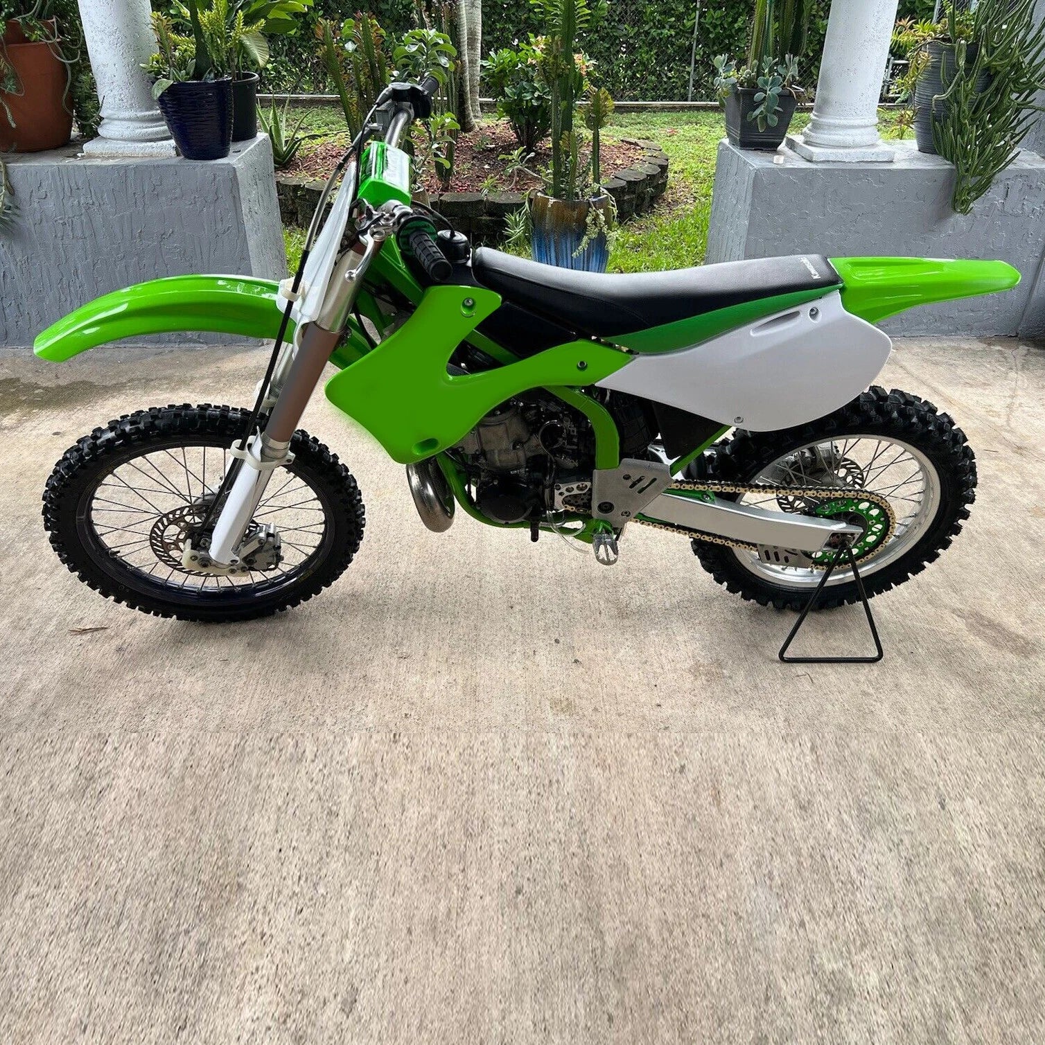 Restyle Plastics Kit for Kawasaki KX125 KX250 (1999–2002)