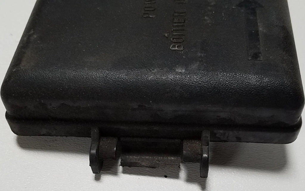 Fuse Box Cover for Lincoln Mark VIII (1997–1998) 4.6L F65B-14A003-C
