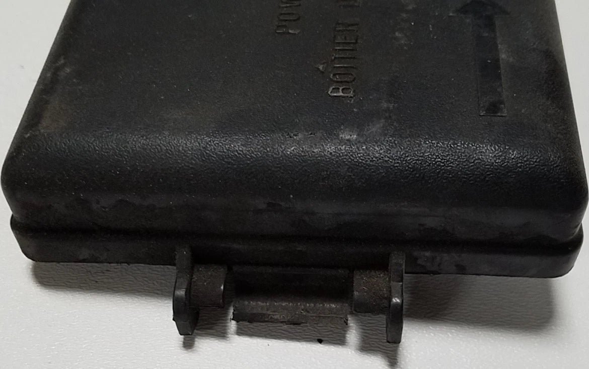 Fuse Box Cover for Lincoln Mark VIII (1997–1998) 4.6L F65B-14A003-C