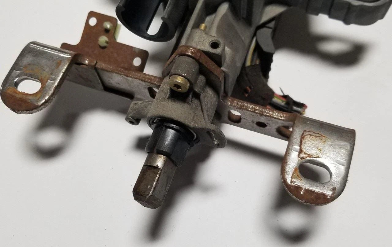 Steering Column with Ignition Key Switch for Thunderbird (1994–1997)