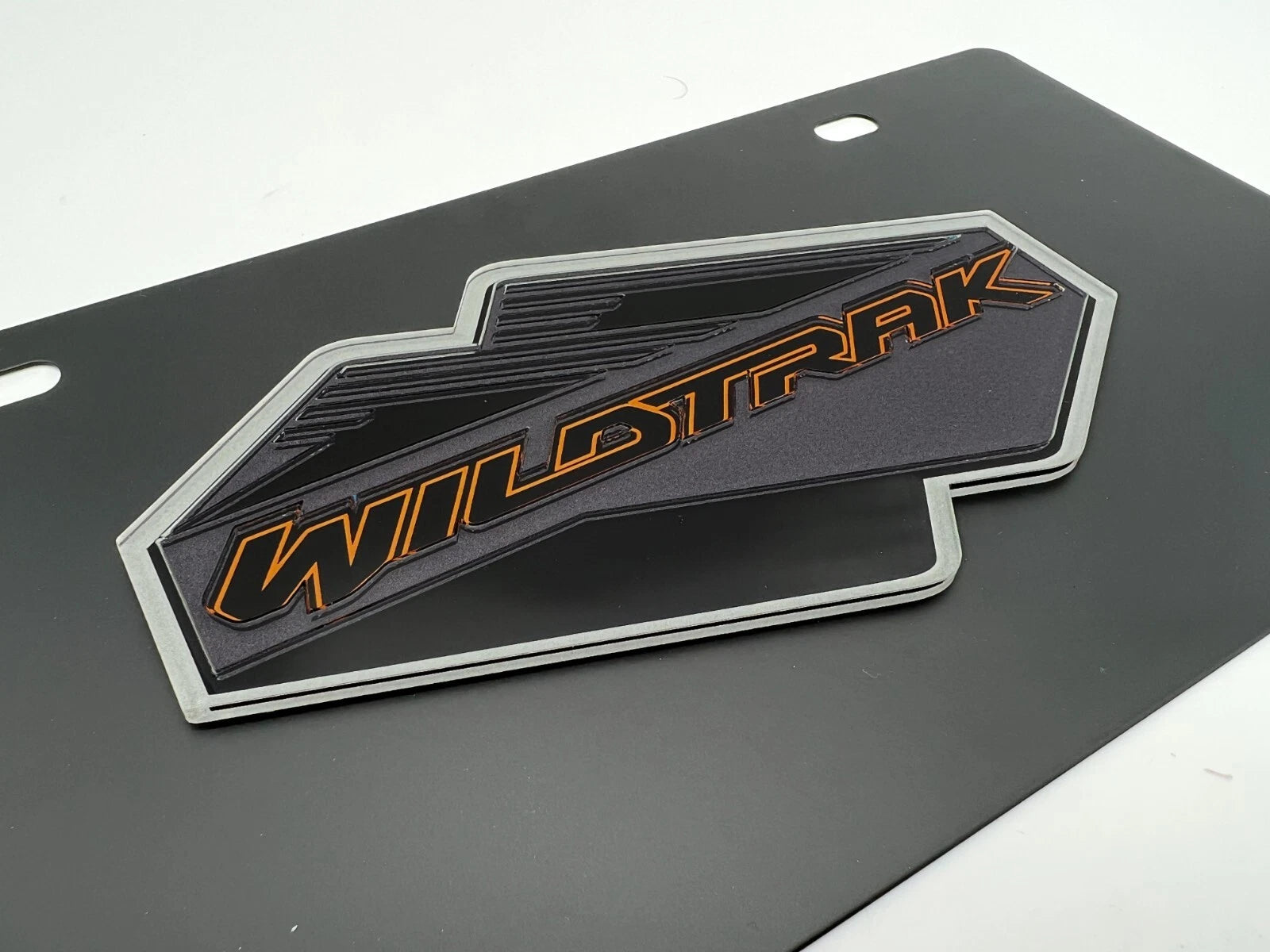 License Plate Frame Front for Ford Bronco Wildtrak 3D Badge (2021–2024)