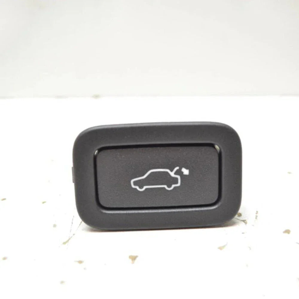 Rear Tailgate Release Switch LR025424 for Range Rover Evoque (2012-2019)