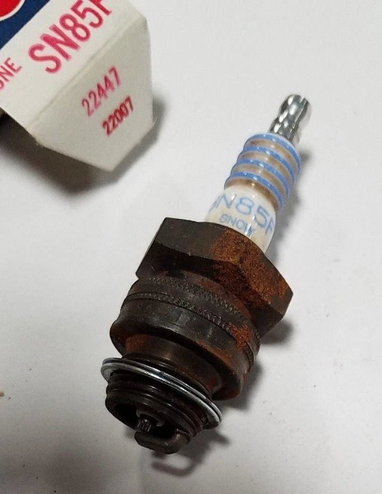 Spark Plug for Vintage Snowmobile (Hirth, Jlo, Kohler, Rotax, Sachs)