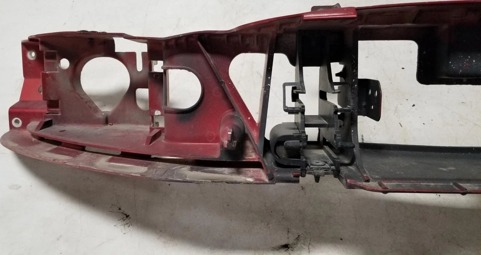 Header Panel for Lincoln Continental (1998–2002)