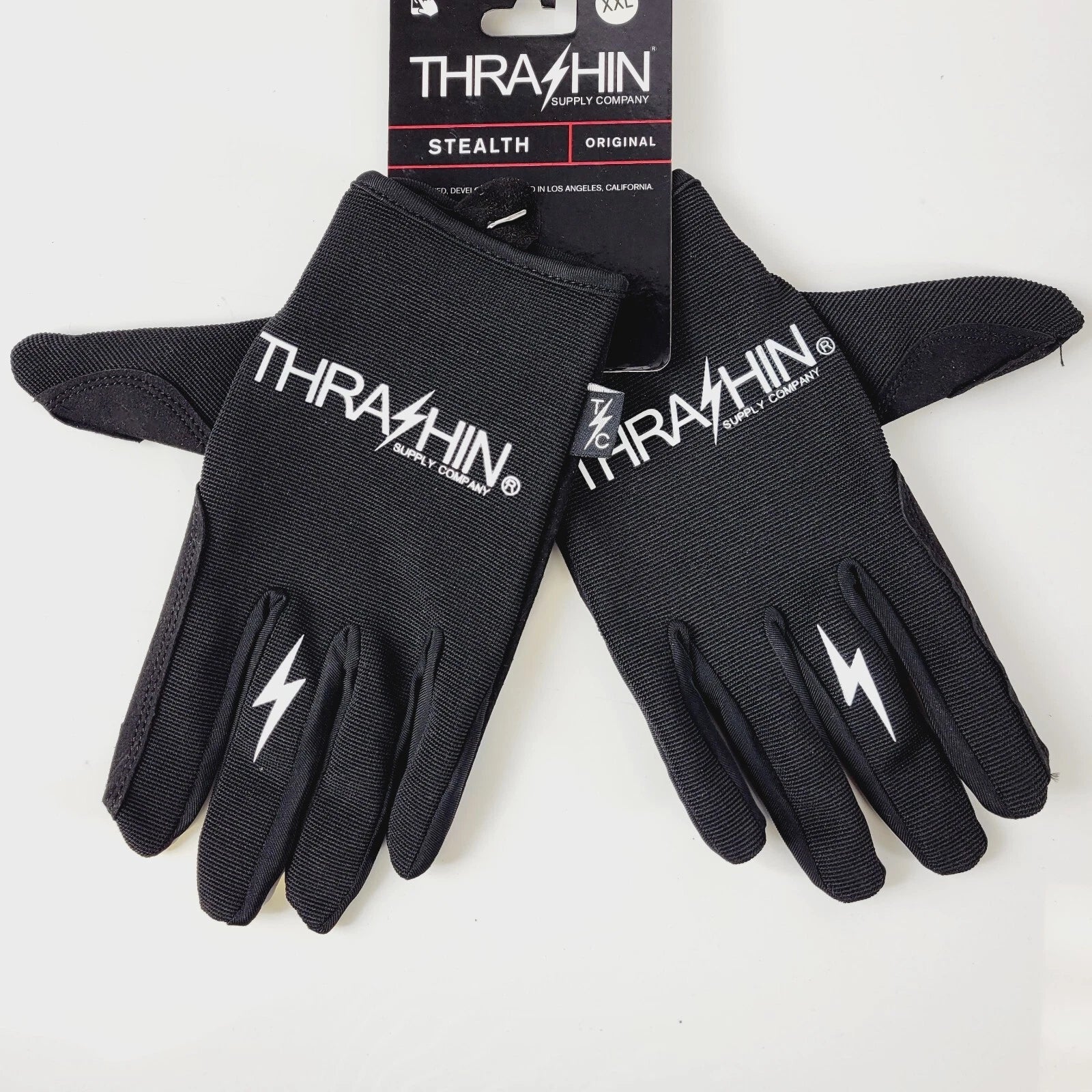 Black Windbreaker Gloves for Multiple Sizes (2023)