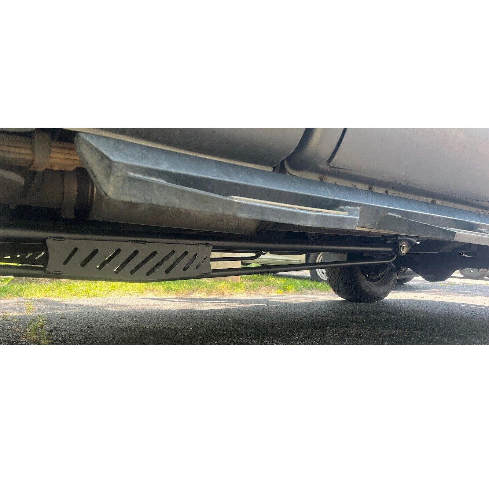 Lateral Suspension Traction Bar Mounting Bracket Kit for Ram 2500 3500 (2003–2010)
