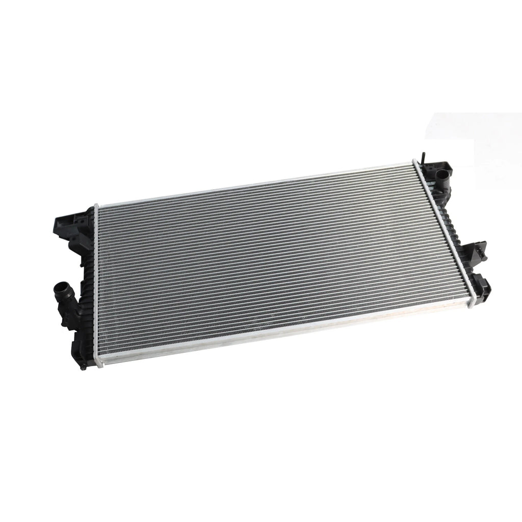 Radiator for Ford F150 V6 2.7L V8 5.0L (2015–2020) & Expedition Navigator 3.5L (2017–2021)