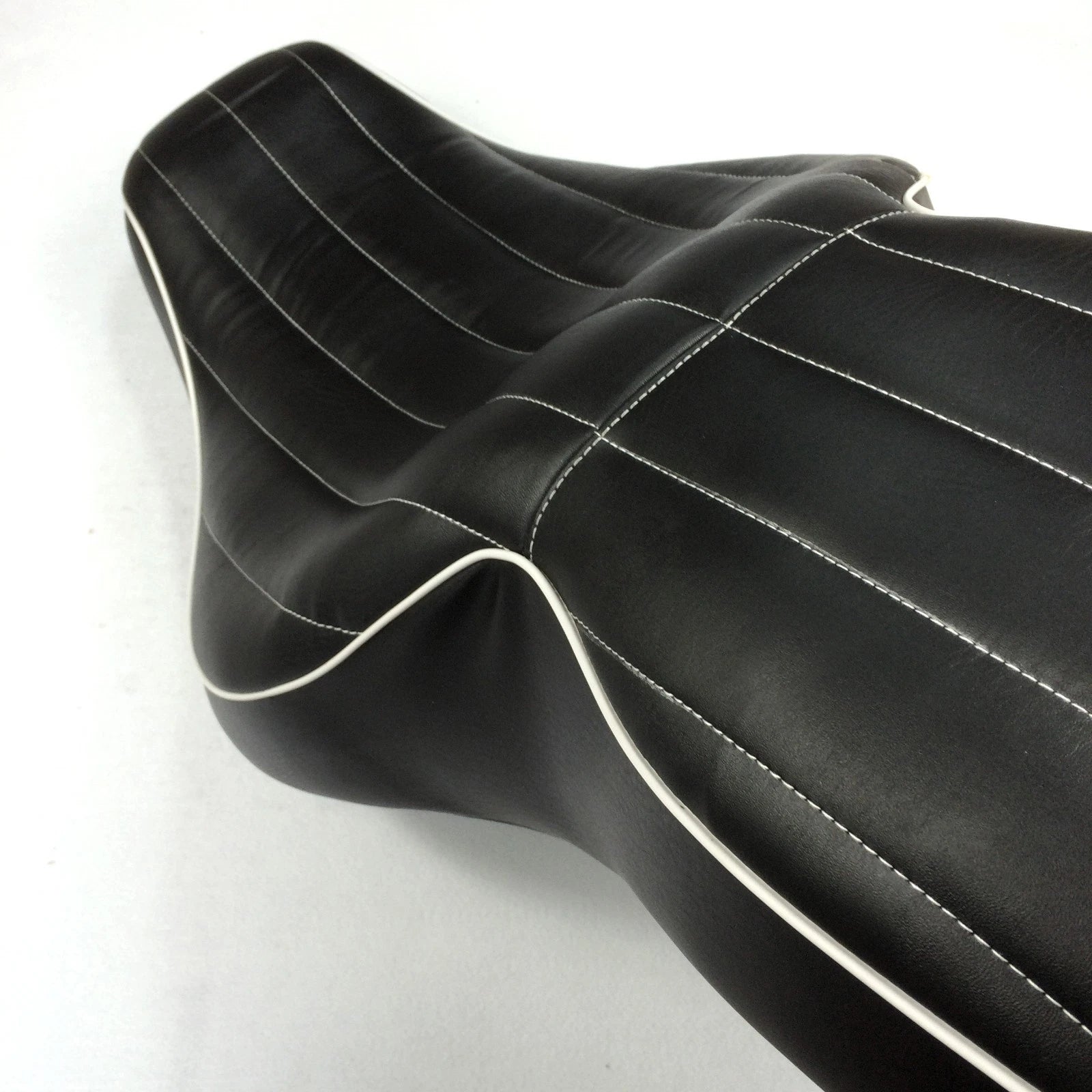 Custom Driver Passenger 2-Up Vertical Stripes Seat for Harley FLHR (1997–2006)