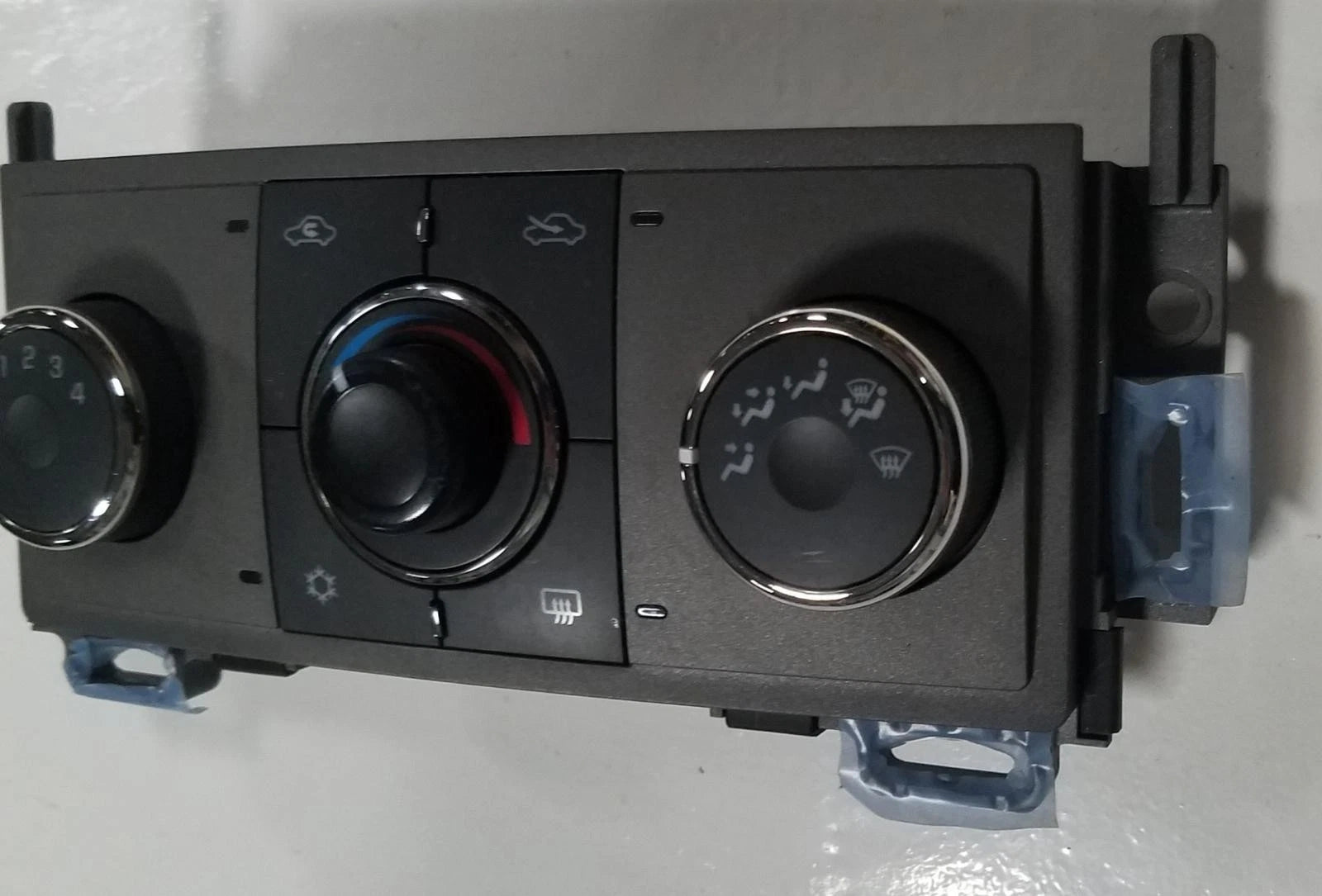 Heater A/C Temperature Control for Saturn Aura (2007–2009)