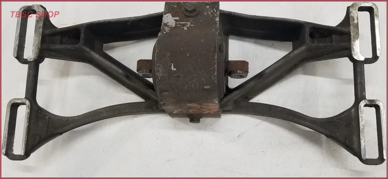 Transmission Crossmember Mount Bracket for Jaguar XJ8 (2004–2007) 2R83-5060-AG