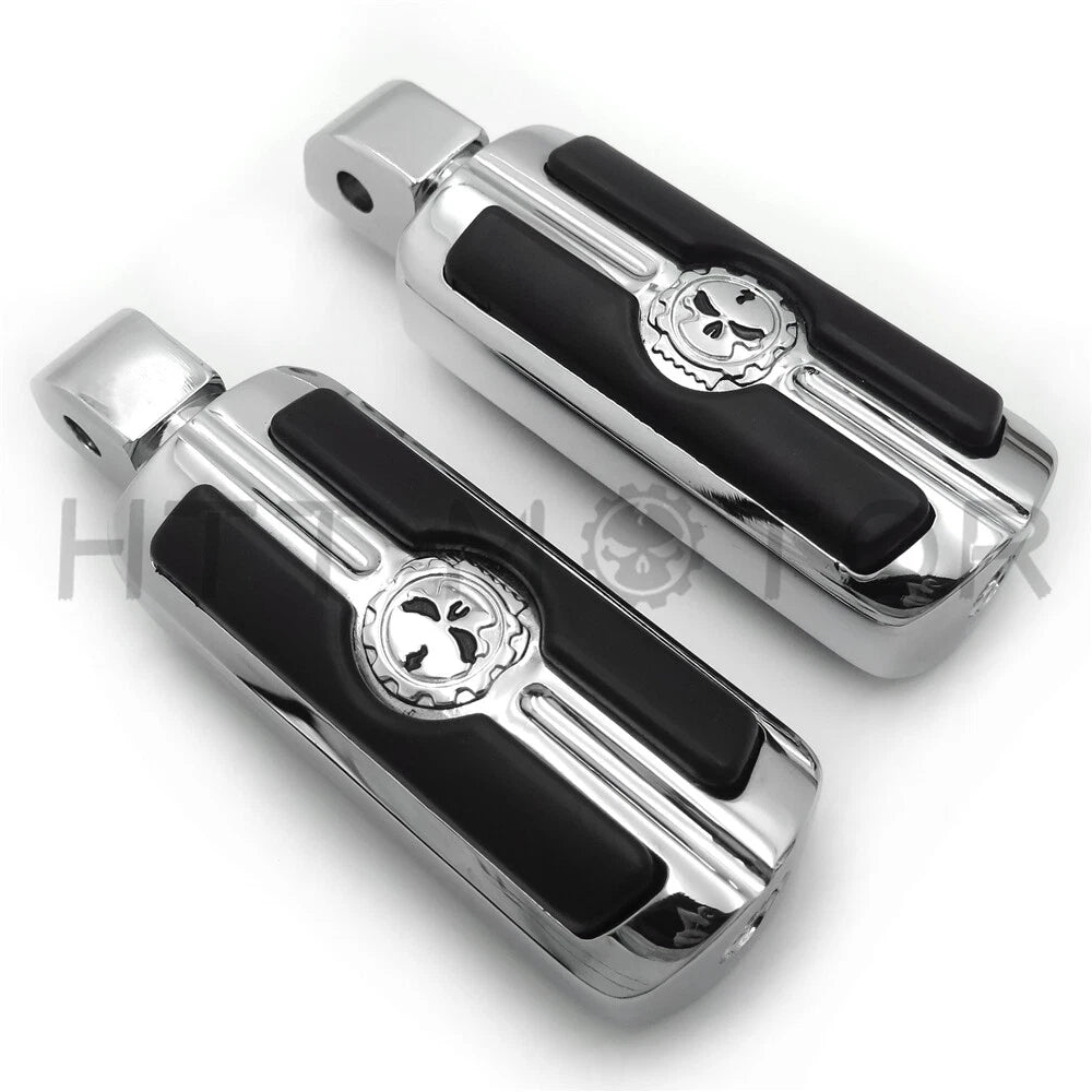 Chrome Gear Skull Footpeg for Harley Davidson Softail Fat Boy FLFB Fat Bob (2018–2023)