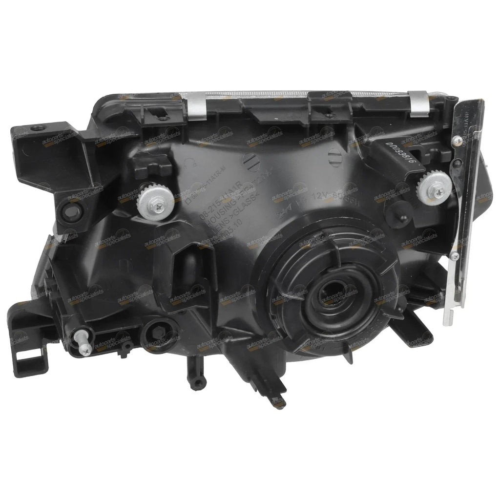 HeadLight Right Hand for Nissan Patrol GU Series 2 Wagon (2001-2004)