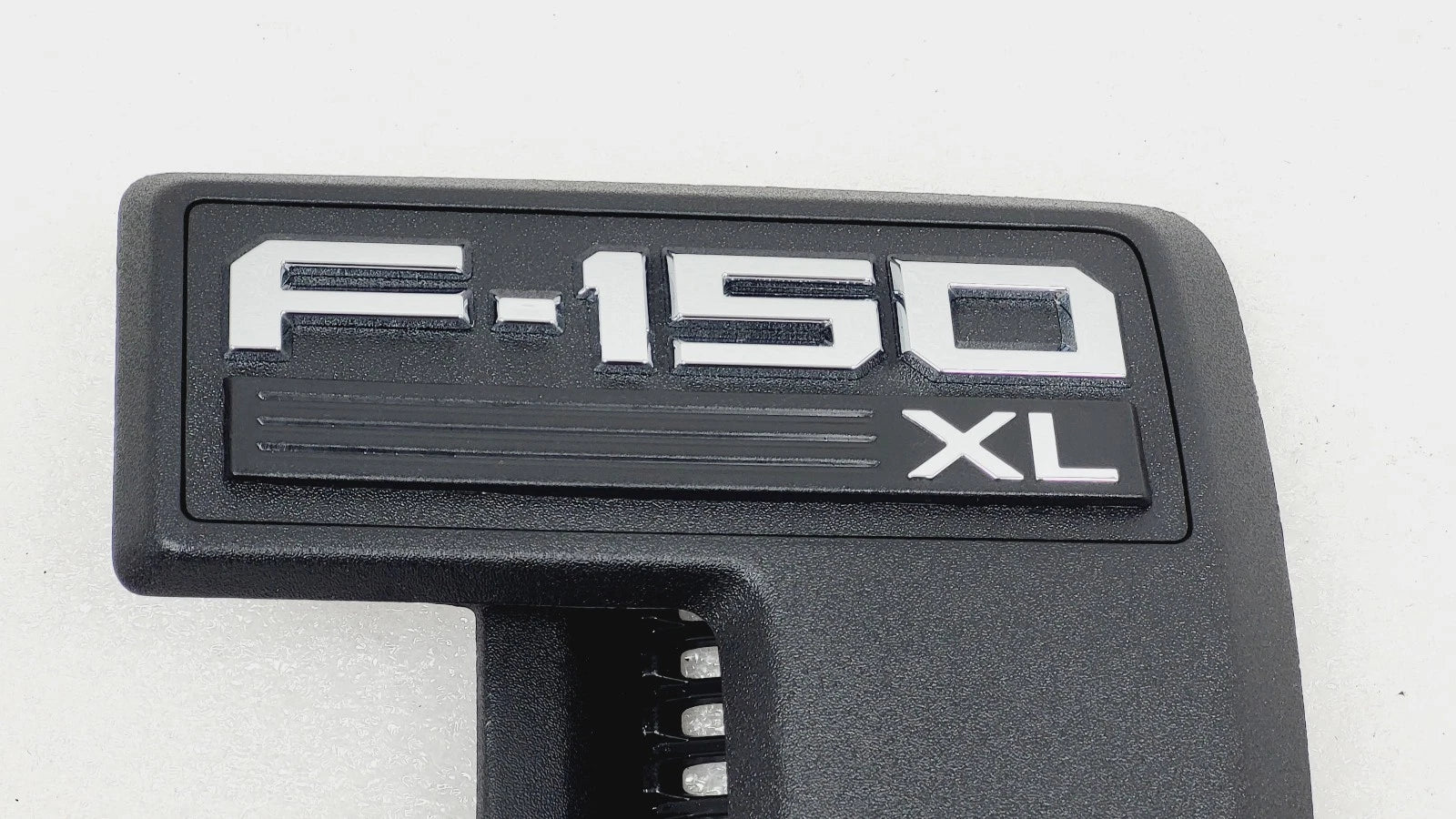 Right Fender Vent Emblem Nameplate for Ford F150 (2021–2025) ML3Z-16720-A