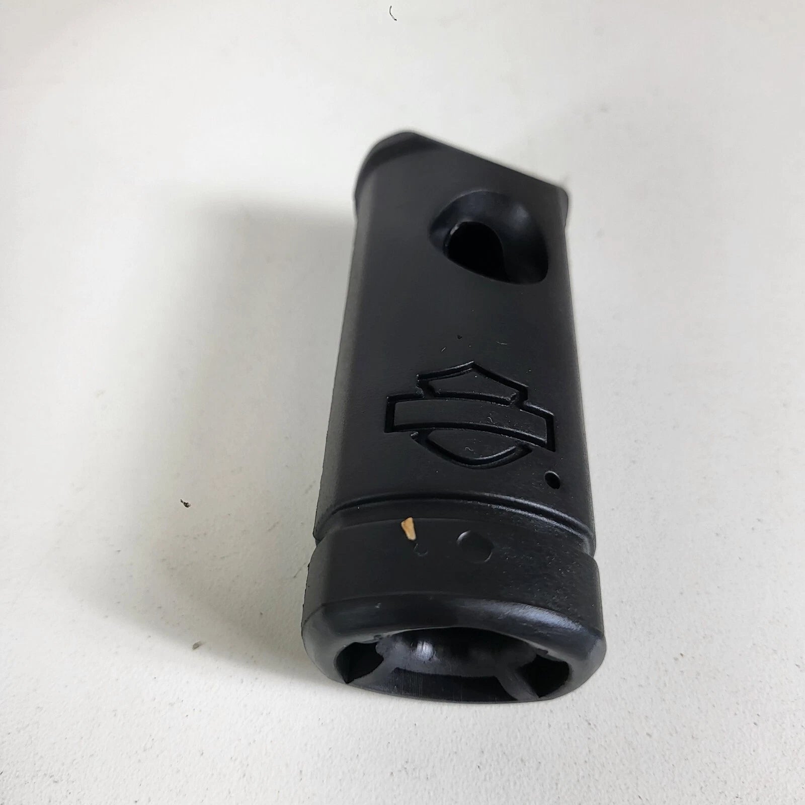 Genuine Left Rubber Foot Peg for Harley-Davidson Softail Slim / Live Wire (2018–2023) - 50501105