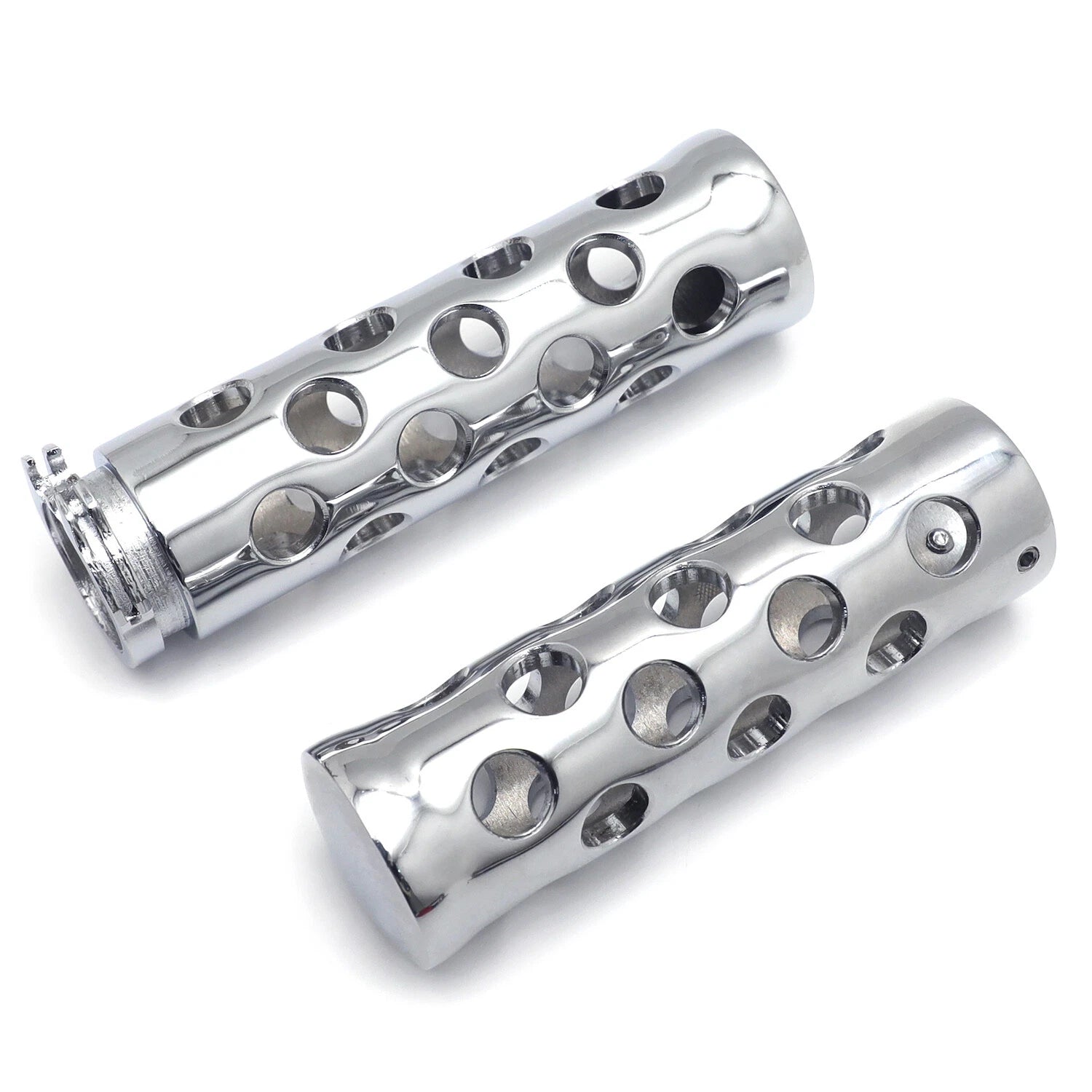 25mm Chrome Slotted Hand Grips for Harley Road King/Street Glide/Fat Boy