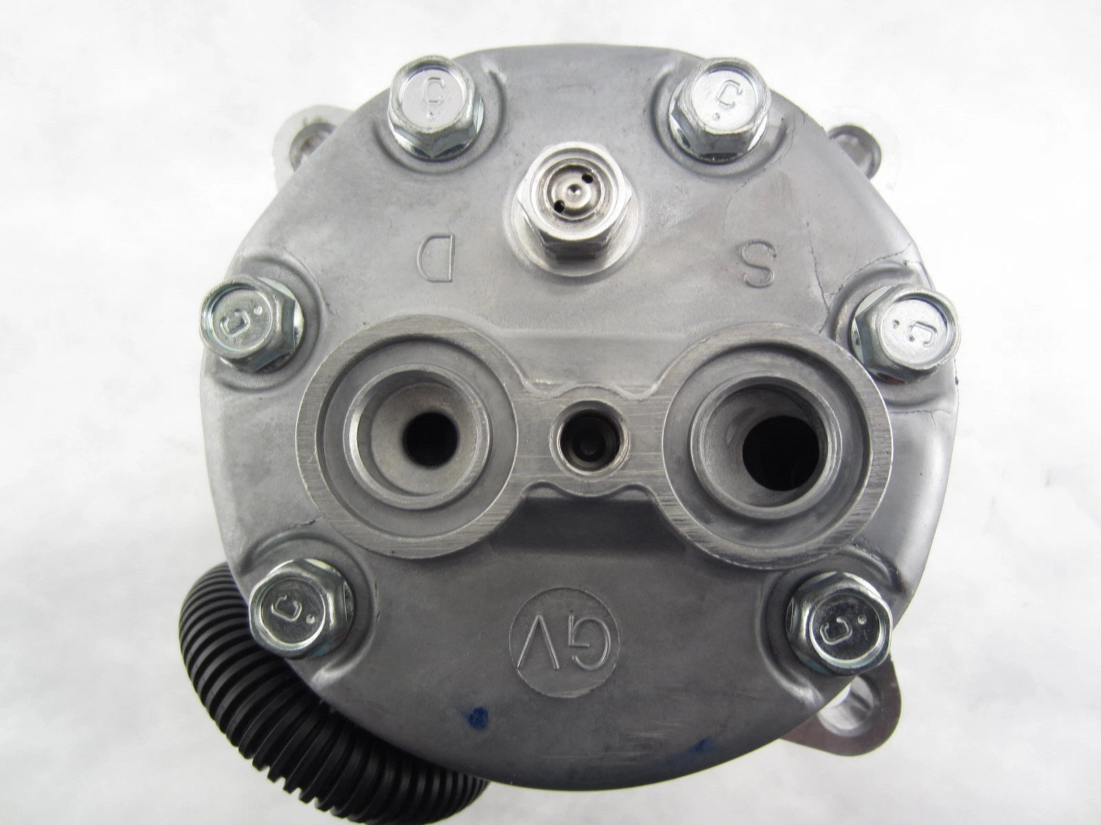AC Compressor Replacement for Holden Commodore VE (2006-2013)