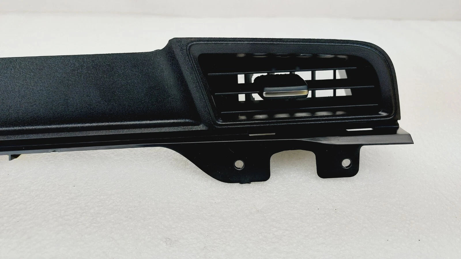 Right Passenger Side Dash Air Vent Trim for Ford Mustang (2015–2022) FR3Z-6304338-AK