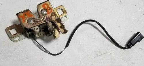 Rear Trunk Lid Lock Latch Actuator for Jaguar XK8 XKR (1997–2002) 93BB-43200-AE
