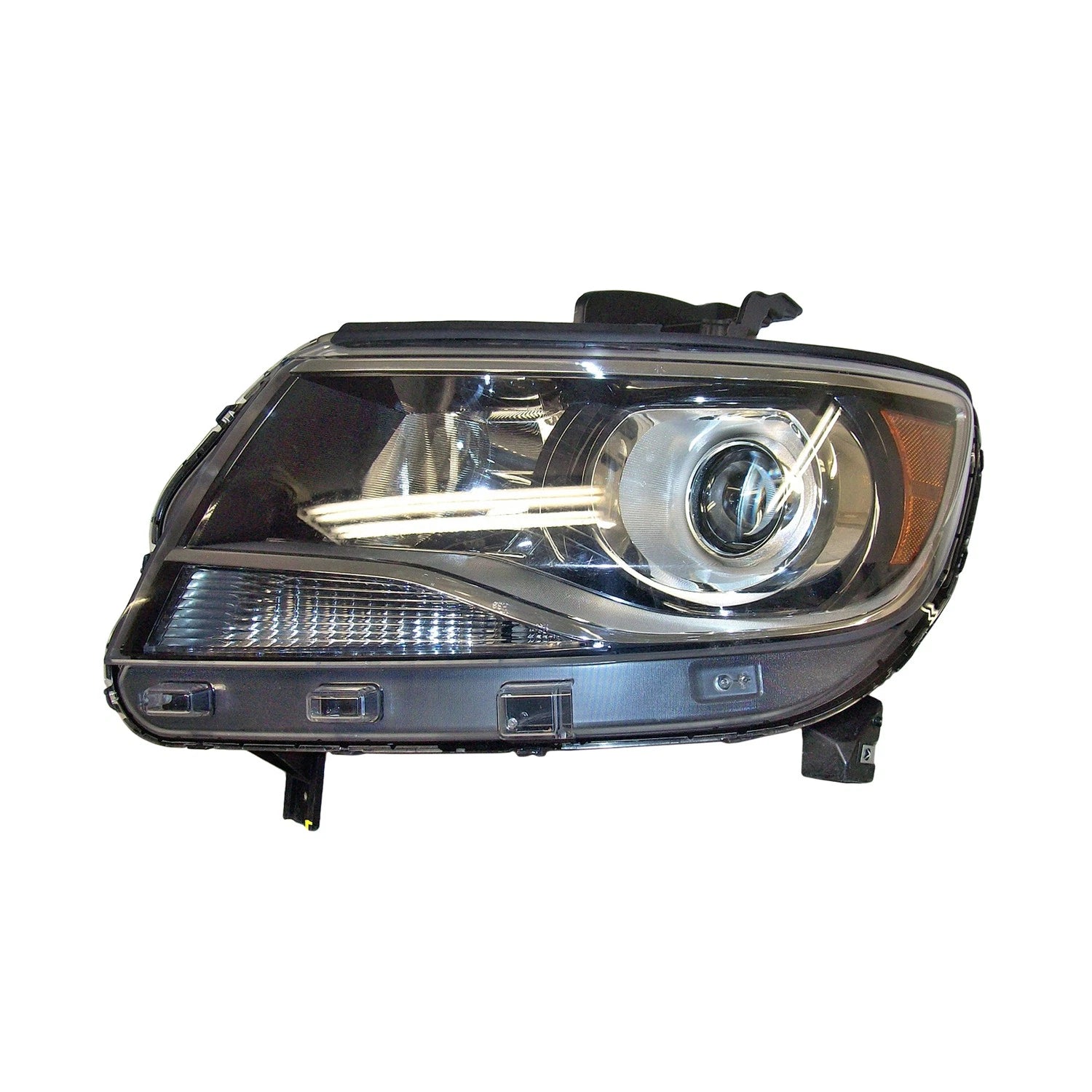 Halogen Headlight Assembly Driver Side Replacement for Toyota Hilux (2005–2015)