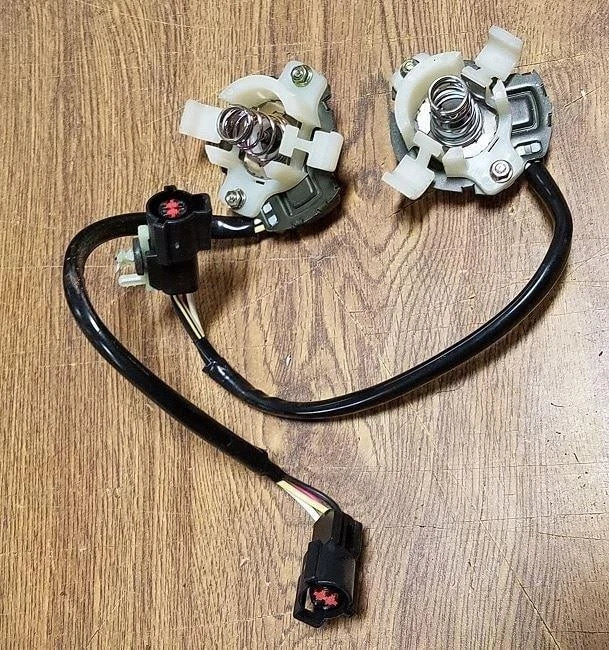 Set of 2 Rear Shock Actuators for Lincoln Mark VIII (1993–1994)